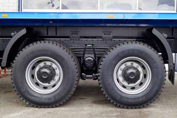 MAN TGS 41.400 BB-WW 8X4 FLATBED WITH CRANE