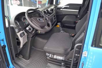 MAN TGS 41.400 BB-WW 8X4 TIPPER TRUCK