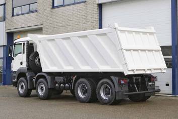 MAN TGS 41.400 BB-WW 8X4 TIPPER TRUCK
