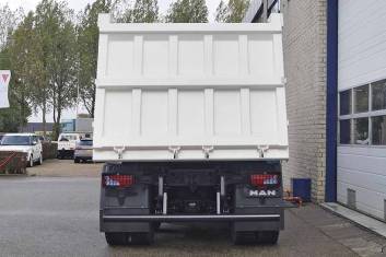 MAN TGS 41.400 BB-WW 8X4 TIPPER TRUCK