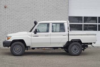 TOYOTA LAND CRUISER HZJ79L DOUBLE CAB PICK-UP