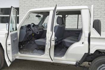 TOYOTA LAND CRUISER HZJ79L DOUBLE CAB PICK-UP