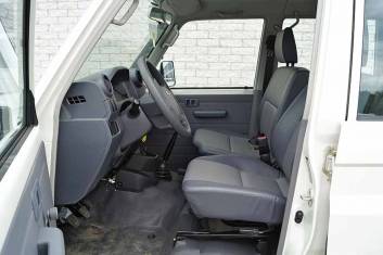 TOYOTA LAND CRUISER HZJ79L DOUBLE CAB PICK-UP