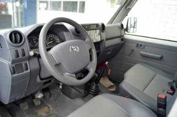 TOYOTA LAND CRUISER HZJ79L DOUBLE CAB PICK-UP