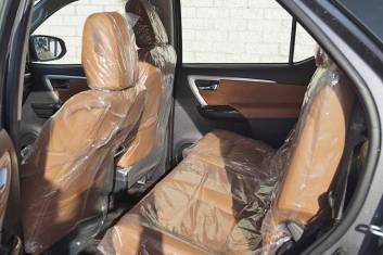 TOYOTA Fortuner 2.4L Diesel VX 4X4 SUV